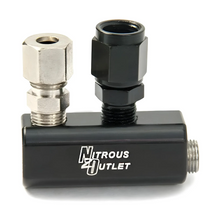 Load image into Gallery viewer, GM EFI Fuel Rail Distribution Block