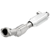 MagnaFlow Direct Fit Catalytic Converter 97-98 Ford Trucks 4.6L