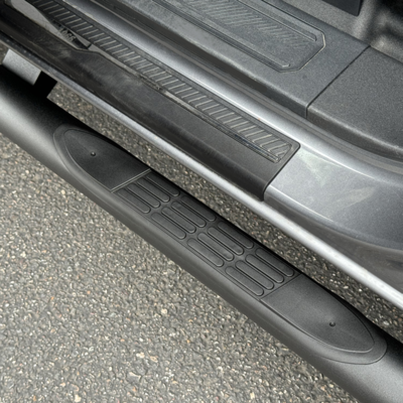 Go Rhino 21-26 Ford Bronco (4dr) 4000 Series Side Steps - Cab Length - Tex. Blk