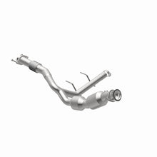 Load image into Gallery viewer, MagnaFlow 22-24 Ford Expedition 3.5L w/ Dual Exhaust Right Underbody Direct-Fit Catalytic Converter