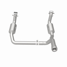 Load image into Gallery viewer, MagnaFlow 19-20 Chevrolet Silverado 1500 6.2L Single Underbody Direct-Fit Catalytic Converter