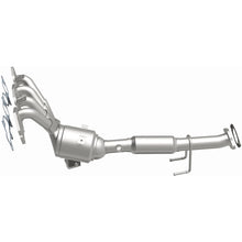 Load image into Gallery viewer, Magnaflow 15-17 Fusion L4 2 OEM Manifold Direct Fit Converter