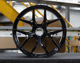 Vossen Forged S21-01 - 22x11.5 - 5x132 - ET24 - 66.5 - Gloss Black Wheel - BMW M5 G9x Fitment - Rear