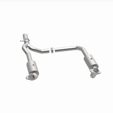 Load image into Gallery viewer, MagnaFlow 09- Ford E-350 Super Duty 6.8L California Grade CARB Compliant DF Catalytic Converter
