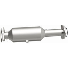 Load image into Gallery viewer, MagnaFlow 2004 Honda Odyssey 3.5L California Grade CARB Complaint Direct-Fit Catalytic Converter
