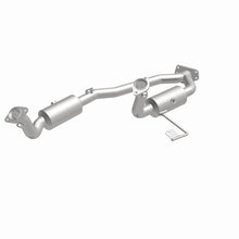 Load image into Gallery viewer, MagnaFlow 01-03 Ford Windstar 3.8L California Grade CARB Compliant Direct-Fit Catalytic Converter