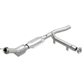 MagnaFlow Direct Fit Catalytic Converter 97-98 Ford Trucks 4.2L