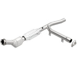 MagnaFlow Direct Fit Catalytic Converter 97-98 F150/F250 4.2L 2Wd Pa