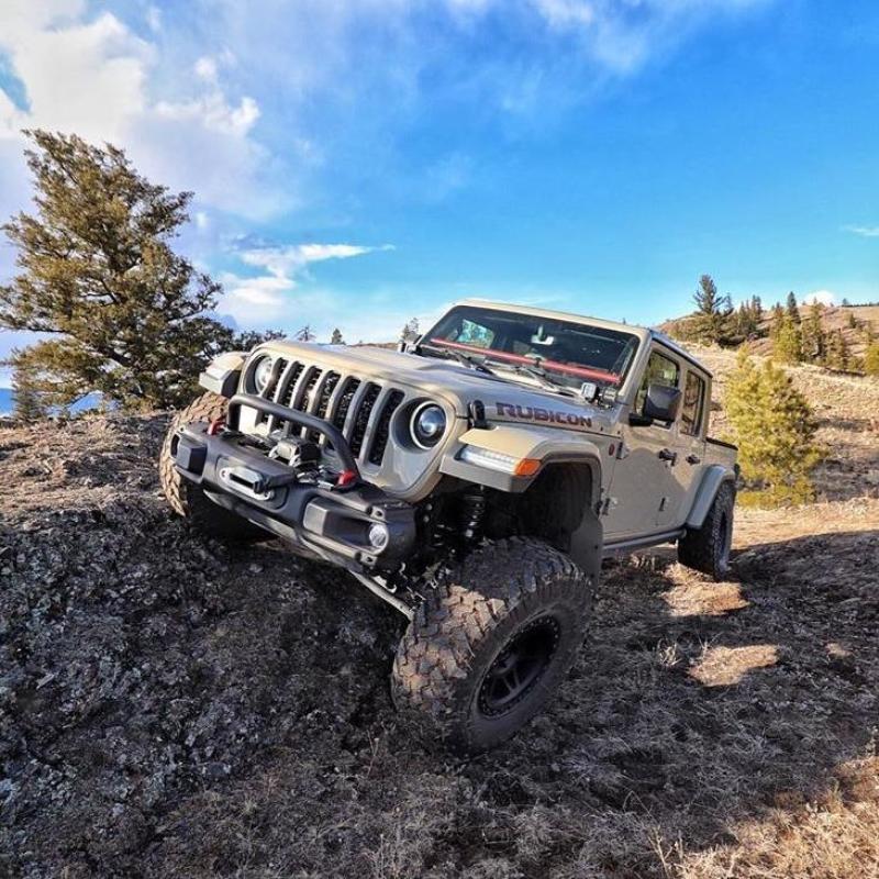 Oracle Oculus Bi-LED Projector Headlights for Jeep JL/Gladiator JT - Satin Silver - 5500K NO RETURNS