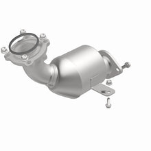 Load image into Gallery viewer, MagnaFlow 16-20 Chevrolet Camaro 6.2L Right Underbody Direct-Fit Catalytic Converter