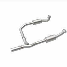 Load image into Gallery viewer, MagnaFlow 2009 Ford E-350 Super Duty 5.4L California Grade CARB Compliant DF Catalytic Converter