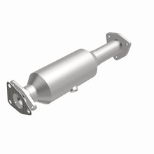 Load image into Gallery viewer, MagnaFlow 2004 Honda Odyssey 3.5L California Grade CARB Complaint Direct-Fit Catalytic Converter