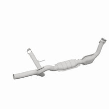 Load image into Gallery viewer, MagnaFlow DF Catalytic Conv 04-06 Ford F-150 Pickup 5.4L 4WD (Exc Heritage Edition) P/S (49 State)
