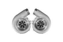 Load image into Gallery viewer, Turbosmart V-Band 0.82AR Oil Cooled TS-1-6262B Mirror Twin Turbo Package