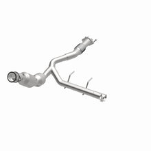 Load image into Gallery viewer, MagnaFlow 22-24 Ford Expedition 3.5L w/ Dual Exhaust Right Underbody Direct-Fit Catalytic Converter