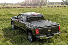 Load image into Gallery viewer, Roll-N-Lock 17-18 Ford F-250/F-350 Super Duty LB 96-1/2in M-Series Retractable Tonneau Cover