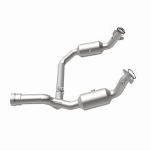 Load image into Gallery viewer, MagnaFlow 19-20 Chevrolet Silverado 1500 6.2L Single Underbody Direct-Fit Catalytic Converter