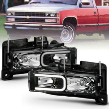 Load image into Gallery viewer, ANZO 1999-2000 Cadillac Escalade Crystal Headlights Light Bar Black Housing (Pair)