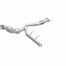 Load image into Gallery viewer, MagnaFlow 22-24 Ford Expedition 3.5L w/ Dual Exhaust Right Underbody Direct-Fit Catalytic Converter