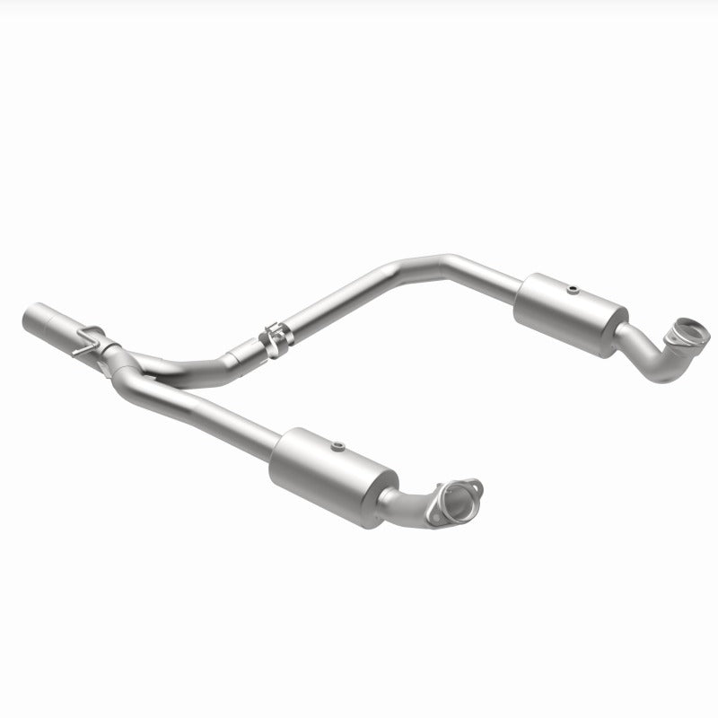 MagnaFlow 09- Ford E-350 Super Duty 6.8L California Grade CARB Compliant DF Catalytic Converter