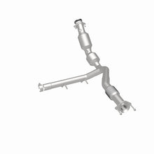 Load image into Gallery viewer, MagnaFlow 22-24 Ford Expedition 3.5L w/ Dual Exhaust Right Underbody Direct-Fit Catalytic Converter