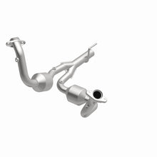 Load image into Gallery viewer, MagnaFlow Conv DF 04 Jeep Grand Cherokee 4.7L