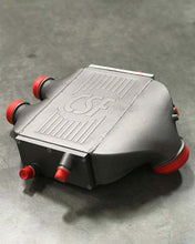 Load image into Gallery viewer, CSF 2014+ BMW M3/M4 (F8X) Top Mount Charge-Air-Cooler - Heat Dispersion Thermal Grey