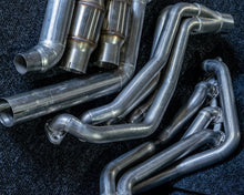 Load image into Gallery viewer, Ultimate Headers 2018 - 2023 Ford Mustang GT S550 1 7/8&quot; Primaries Headers Catted 475031