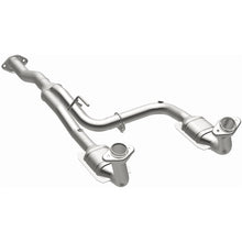 Load image into Gallery viewer, MagnaFlow Conv DF 07 Jeep Liberty 3.7L OEM