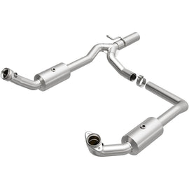 MagnaFlow 2009 Ford E-350 Super Duty 5.4L California Grade CARB Compliant DF Catalytic Converter