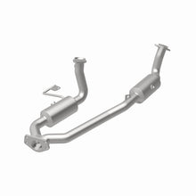 Load image into Gallery viewer, MagnaFlow 01-03 Ford Windstar 3.8L California Grade CARB Compliant Direct-Fit Catalytic Converter