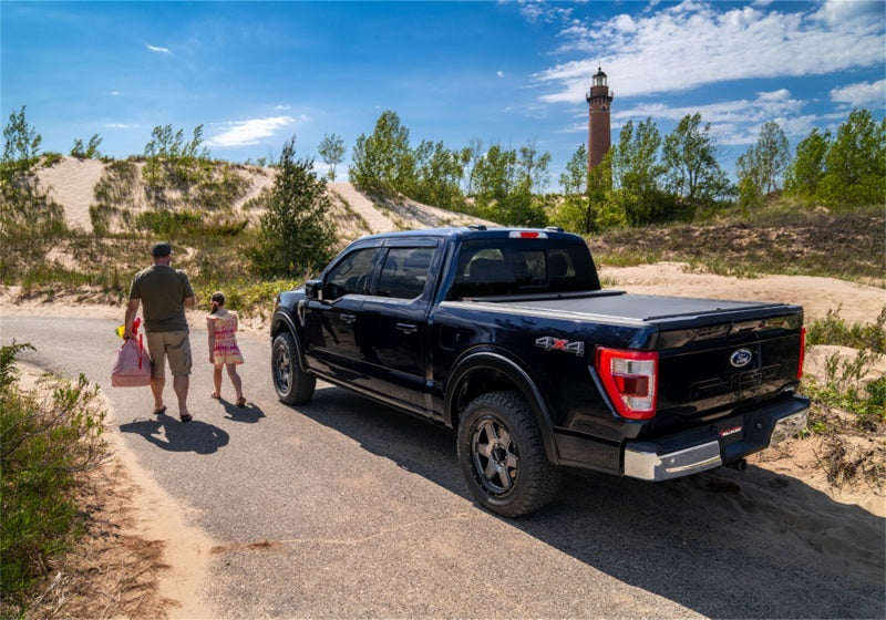 Roll-N-Lock 2020 Chevy Silverado / GMC Sierra 2500-3500 80-1/2in M-Series Retractable Tonneau Cover