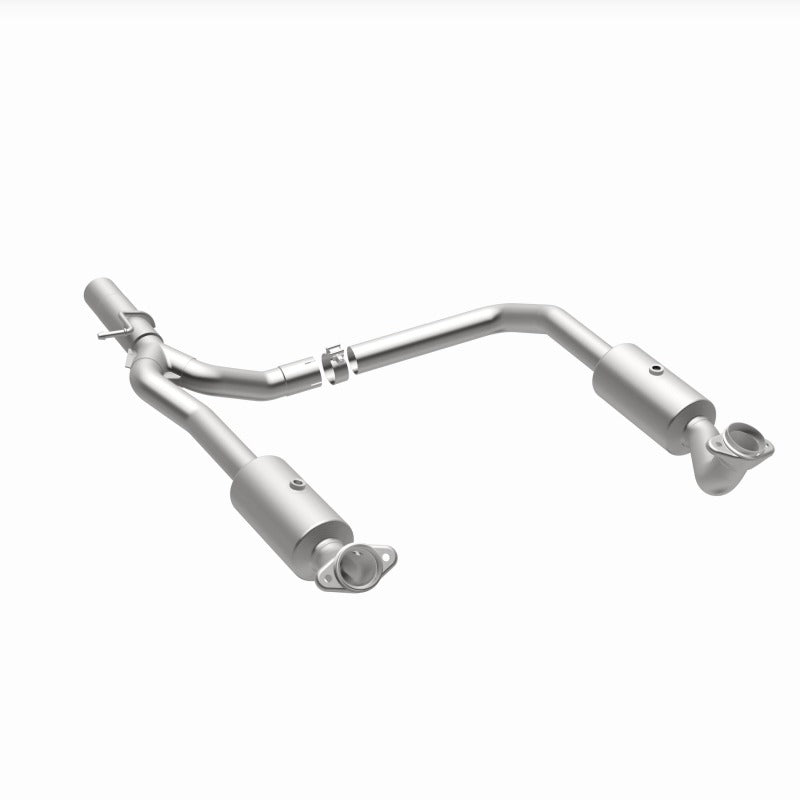 MagnaFlow 09- Ford E-350 Super Duty 6.8L California Grade CARB Compliant DF Catalytic Converter