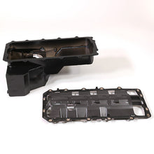 Load image into Gallery viewer, Ford Racing Coyote 5.0/5.2L V8 Road Race Oil Pan *Oil Pickup Tube Not Included*