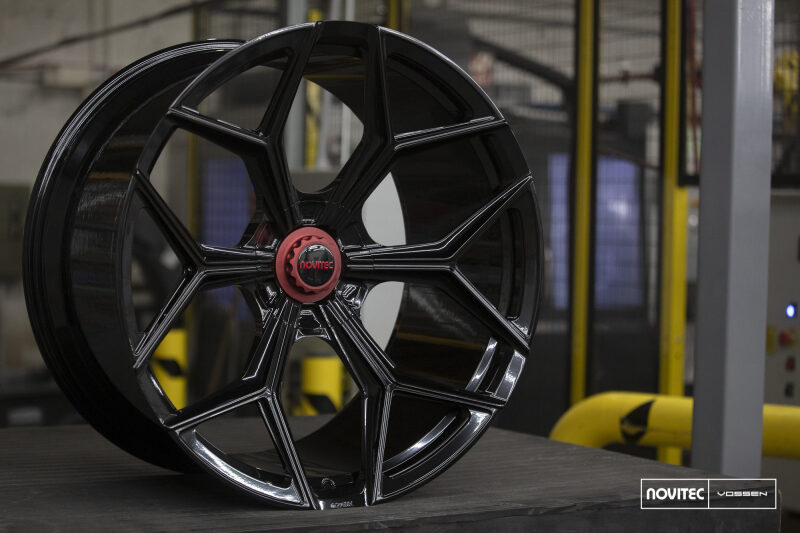 Vossen x Novitec NL4-5L 22x12.5in - 5x120 BP - ET34 - Gloss Black Lamborghini Revuelto Rear Wheel