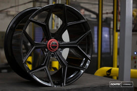 Vossen x Novitec NL4-5L 21x13in - 5x120 BP - ET57 - Gloss Black Lamborghini Aventador Rear Wheel