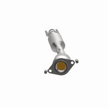 Load image into Gallery viewer, MagnaFlow Direct Fit Catalytic Converter 2018 Nissan Versa 1.6L