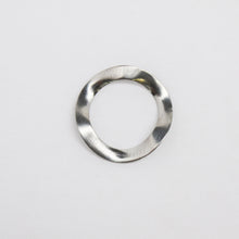 Load image into Gallery viewer, Wilwood washer 3-WAVE .559/.565 ODX.389/.395 idx .010THK .065/.080 free ht stainless stl