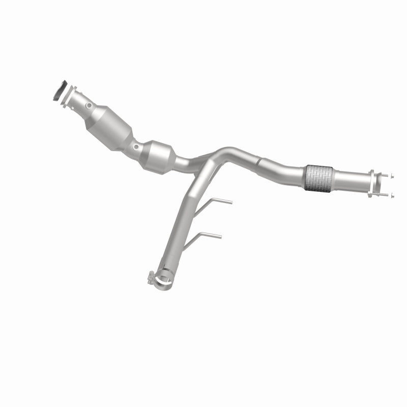 MagnaFlow 22-24 Ford Expedition 3.5L w/ Dual Exhaust Right Underbody Direct-Fit Catalytic Converter