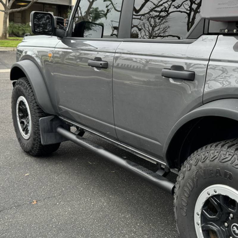 Go Rhino 21-26 Ford Bronco (4dr) 4000 Series Side Steps - Cab Length - Tex. Blk