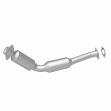 Load image into Gallery viewer, MagnaFlow 04-11 Lincoln Town Car V8 4.6L GAS California Catalytic Converter Direct Fit