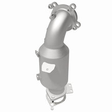 Load image into Gallery viewer, MagnaFlow 18-20 Chevrolet Equinox 2.0L Single Underbody Direct-Fit Catalytic Converter