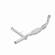 Load image into Gallery viewer, MagnaFlow DF Catalytic Conv 04-06 Ford F-150 Pickup 5.4L 4WD (Exc Heritage Edition) P/S (49 State)